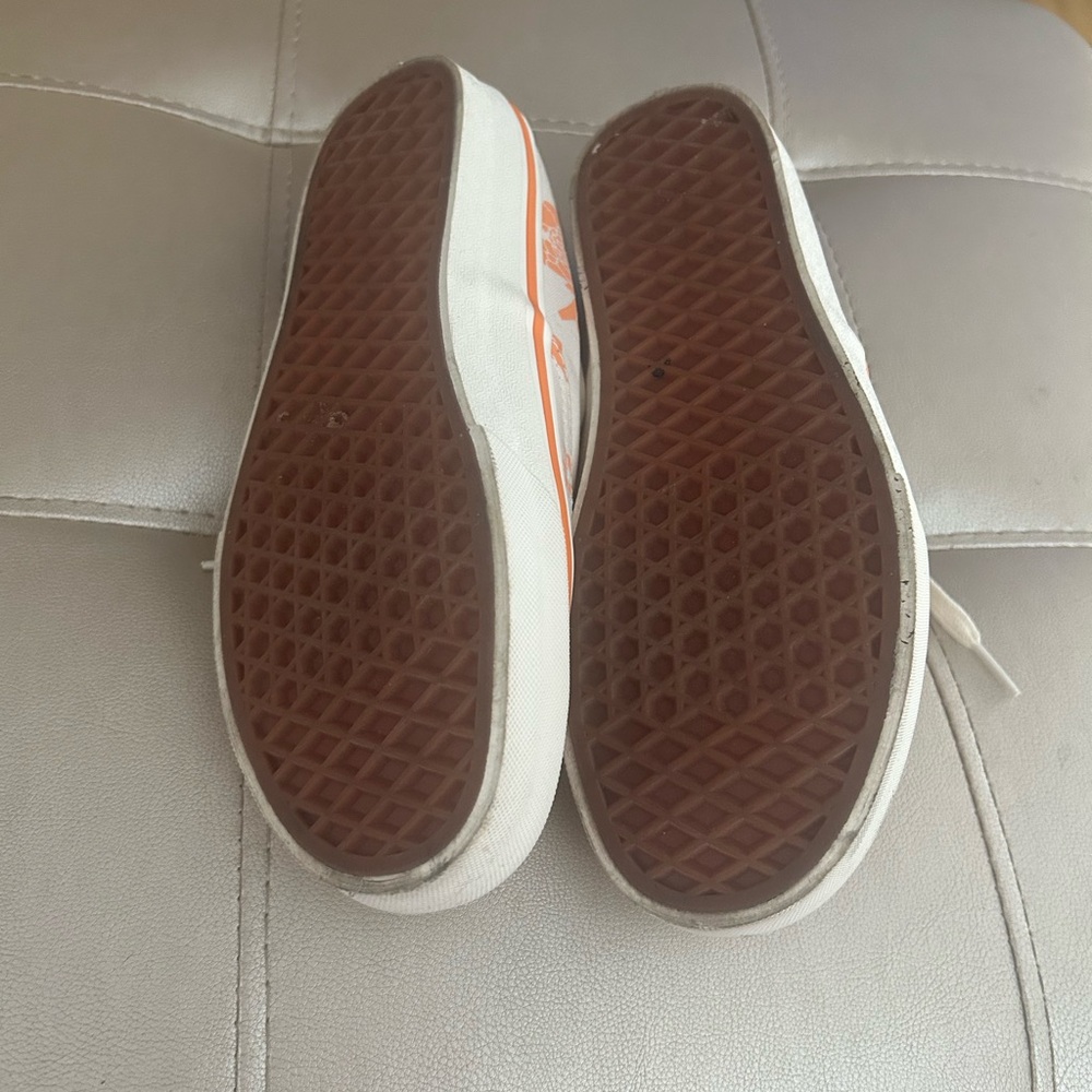 Vans Sz 8.5 Women's Canvas Sneakers - Cream and Orange Floral - Picture 3 of 5